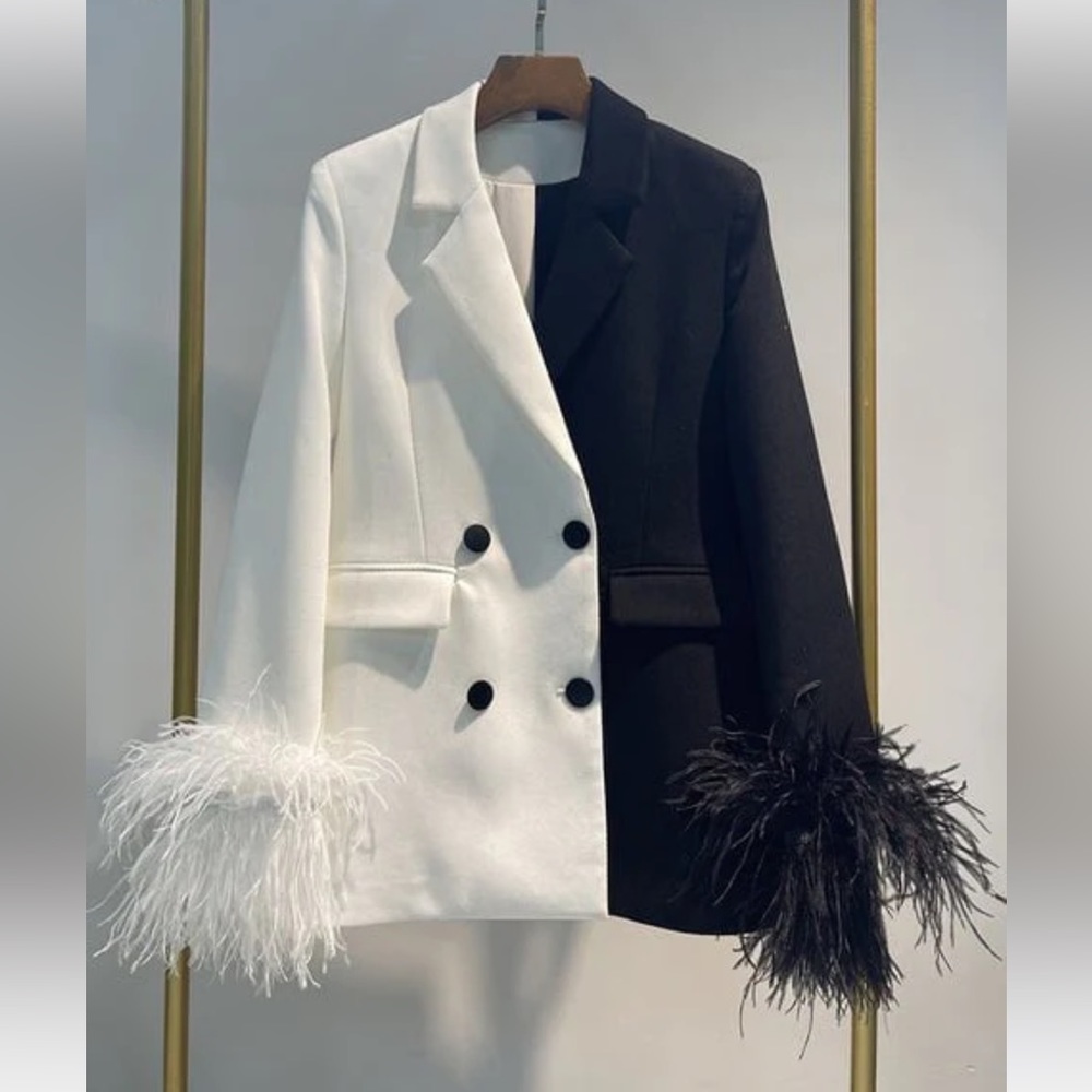 Black and white blazer with sleeve feather detachable detail